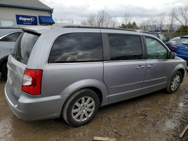 2016 Chrysler Town & Country Touring