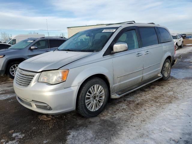 2012 Chrysler Town & Country Limited