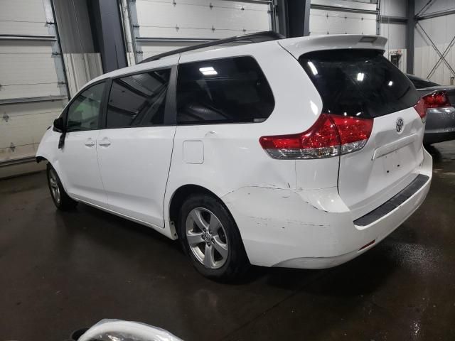 2013 Toyota Sienna LE