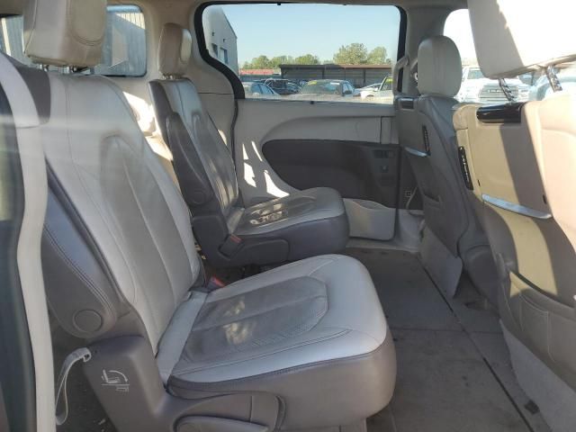 2017 Chrysler Pacifica Touring L Plus