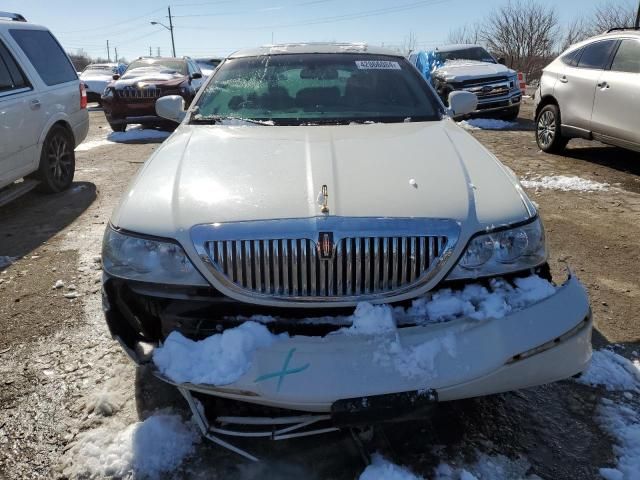 2004 Lincoln Town Car Ultimate