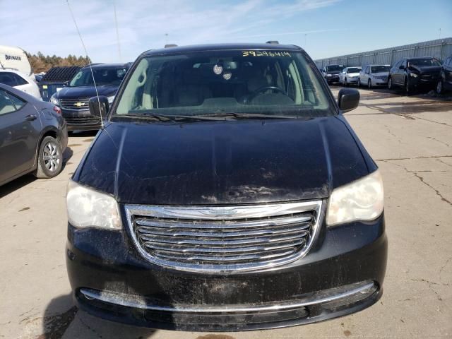 2013 Chrysler Town & Country Touring