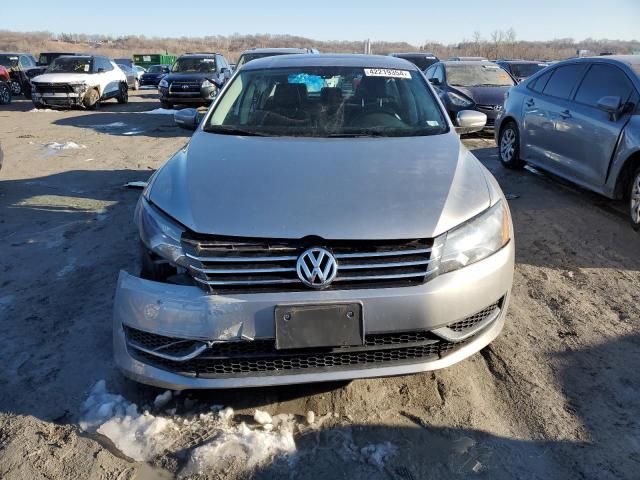 2014 Volkswagen Passat SE