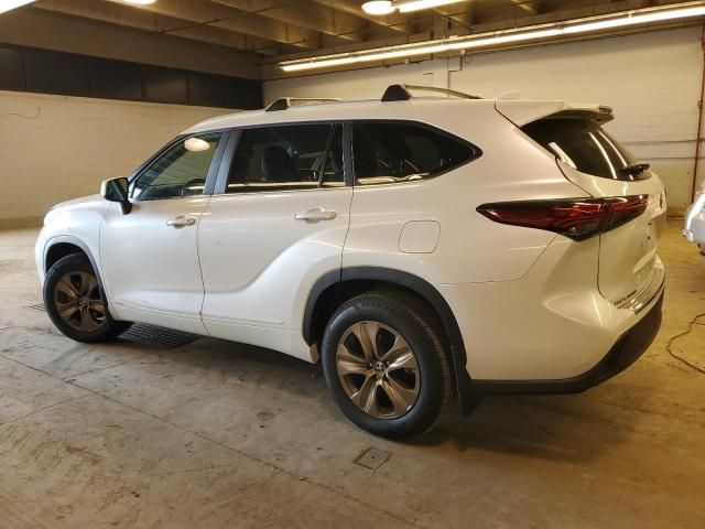 2023 Toyota Highlander Hybrid Bronze Edition