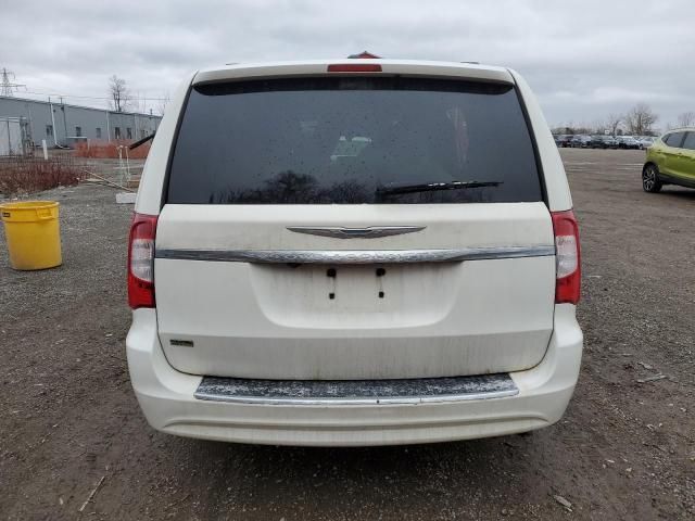 2011 Chrysler Town & Country Touring