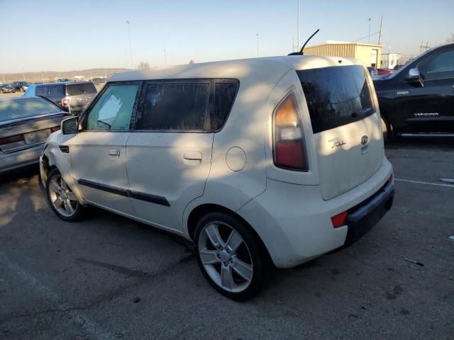 2010 KIA Soul +