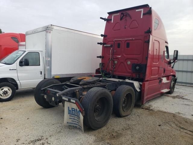 2016 Freightliner Cascadia 125