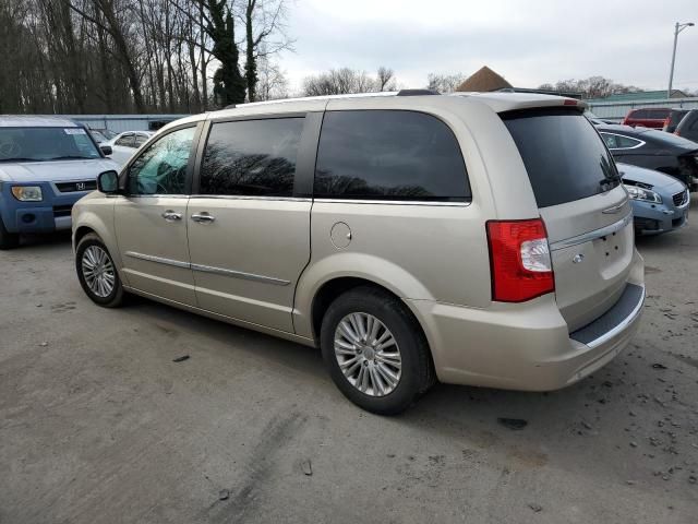 2013 Chrysler Town & Country Limited