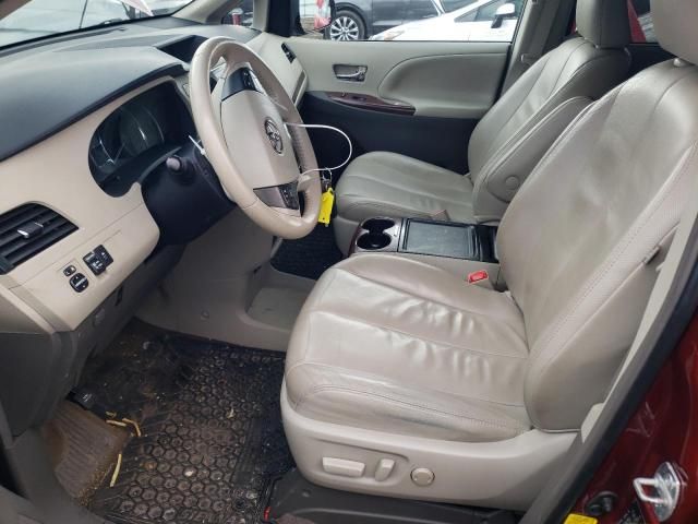 2012 Toyota Sienna XLE