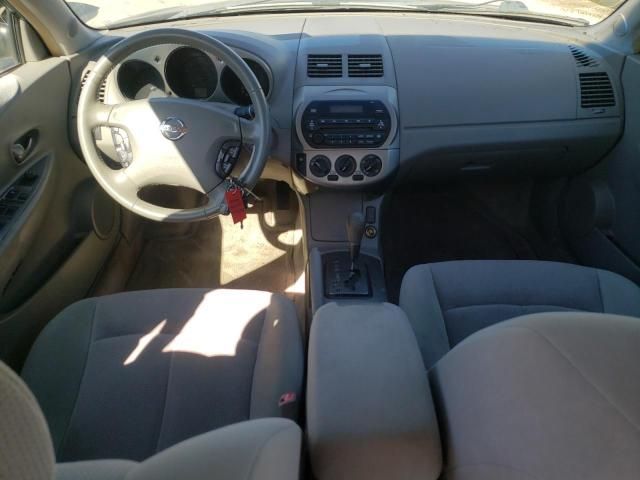 2004 Nissan Altima Base