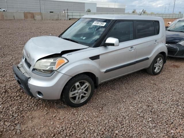 2011 KIA Soul +