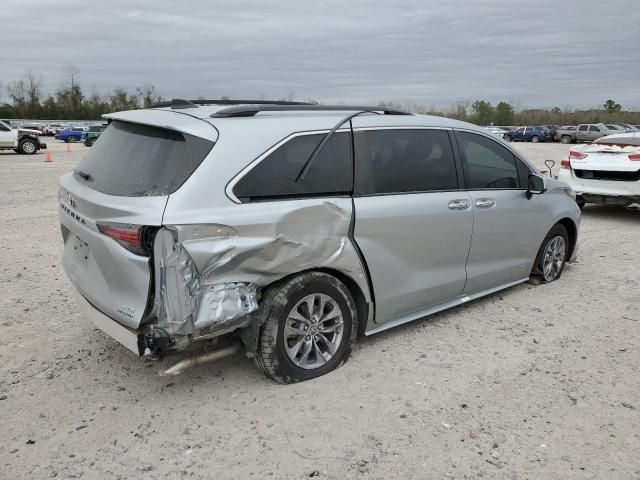 2021 Toyota Sienna XLE