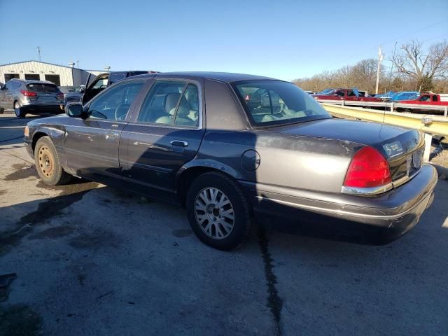 2005 Ford Crown Victoria LX