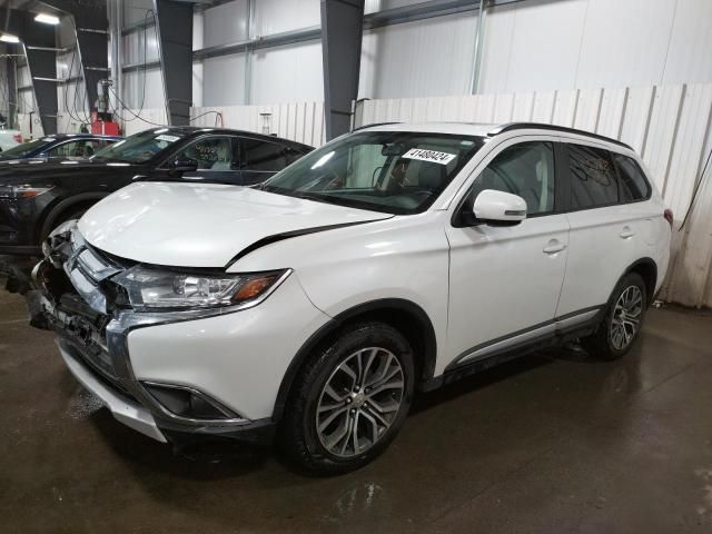 2016 Mitsubishi Outlander SE