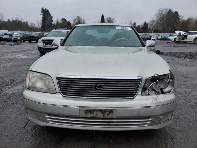 2000 Lexus LS 400