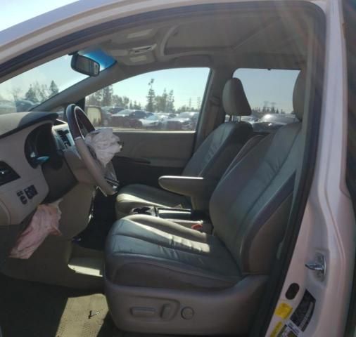 2011 Toyota Sienna XLE