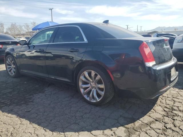 2018 Chrysler 300 Touring