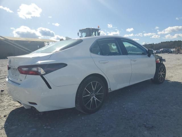 2021 Toyota Camry SE