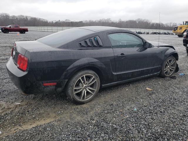 2005 Ford Mustang