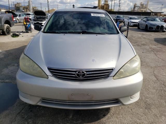 2005 Toyota Camry LE