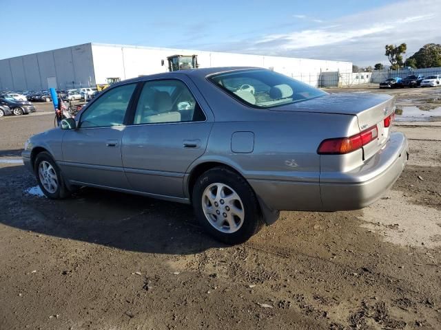 1999 Toyota Camry LE