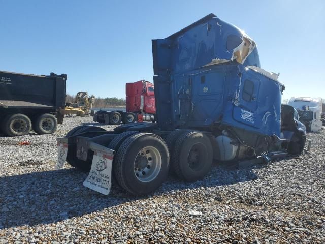 2016 Freightliner Cascadia 125