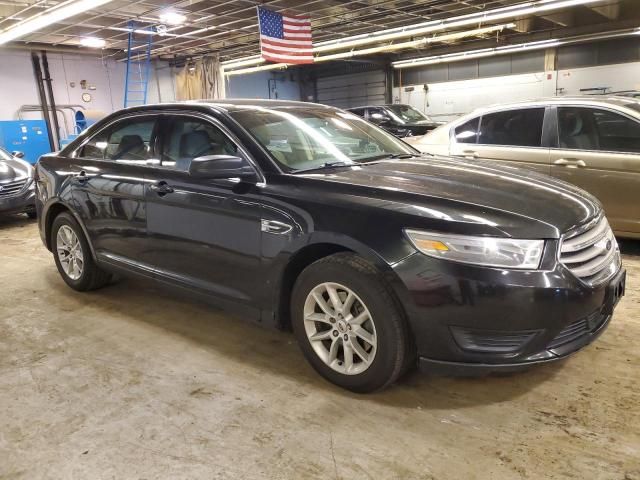 2013 Ford Taurus SE