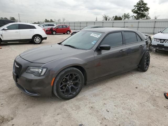 2019 Chrysler 300 Touring