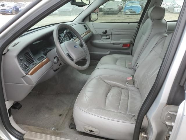 2001 Ford Crown Victoria LX