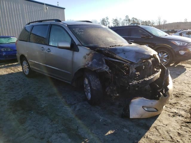 2008 Toyota Sienna XLE