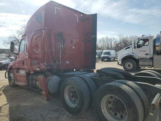 2018 Freightliner Cascadia 126