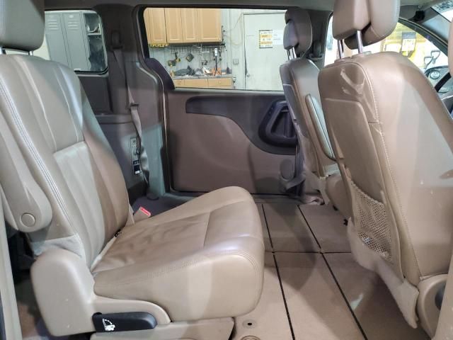 2013 Chrysler Town & Country Touring