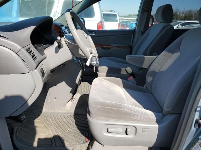 2007 Toyota Sienna XLE