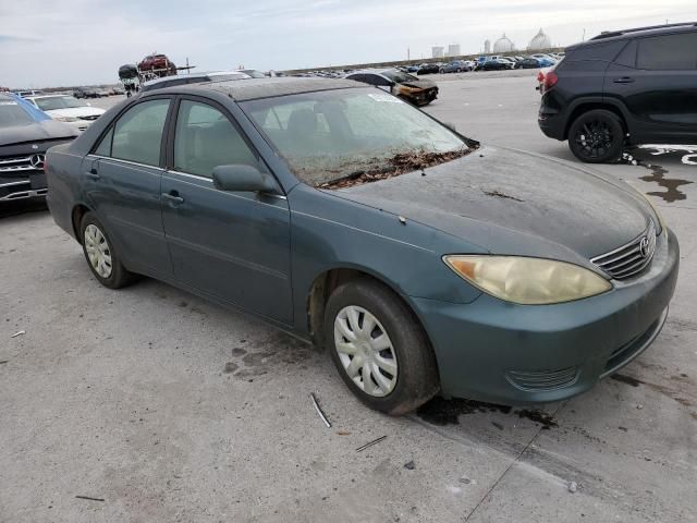 2005 Toyota Camry LE