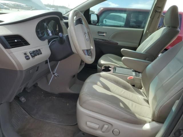 2014 Toyota Sienna XLE