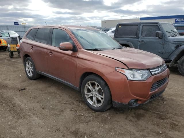 2014 Mitsubishi Outlander SE