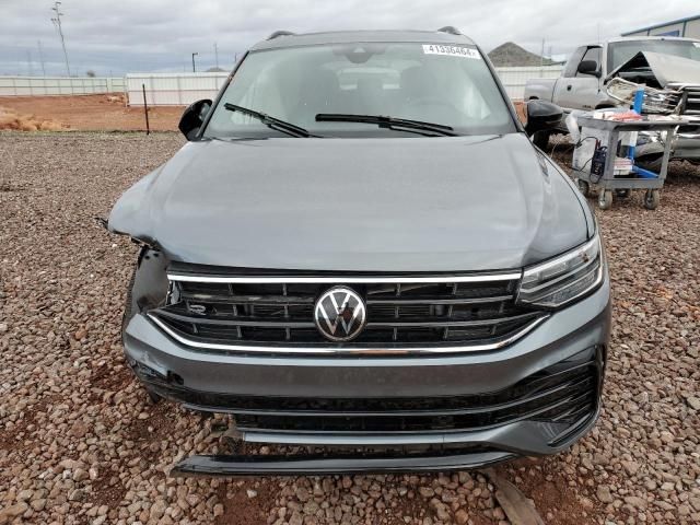 2023 Volkswagen Tiguan SE R-LINE Black