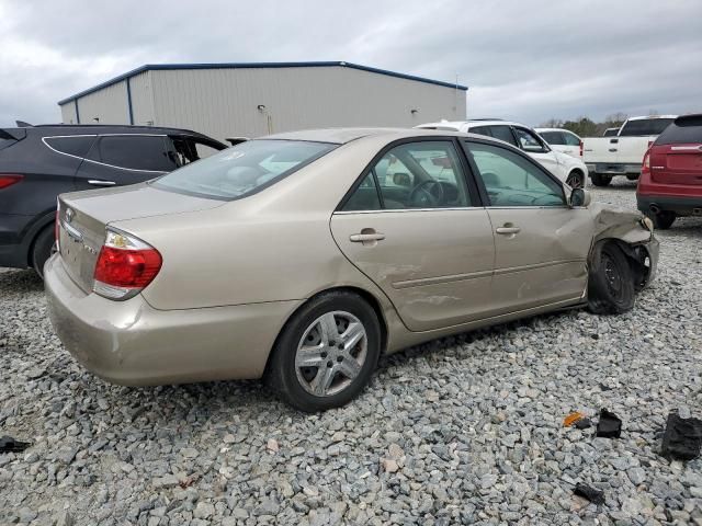 2005 Toyota Camry LE