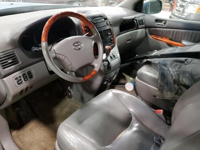 2006 Toyota Sienna XLE