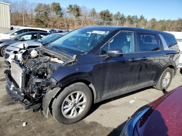 2022 KIA Carnival LX