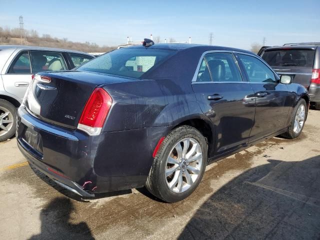 2017 Chrysler 300 Limited