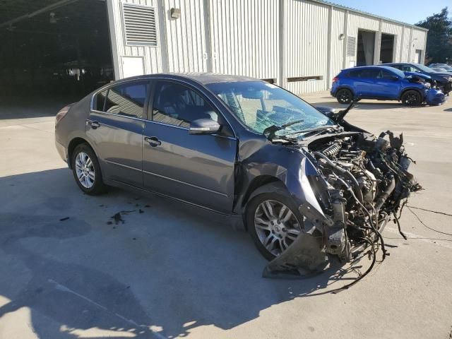 2002 Nissan Altima Base