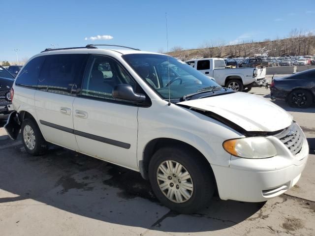 2007 Chrysler Town & Country LX