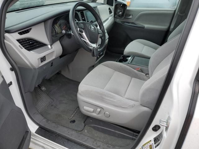 2015 Toyota Sienna LE