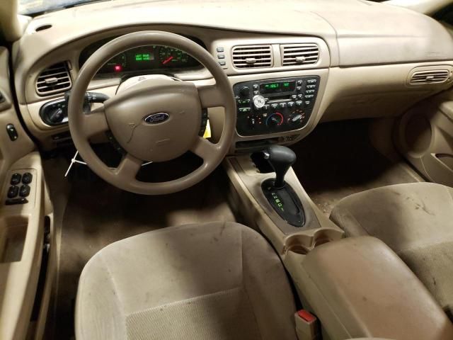 2004 Ford Taurus SE