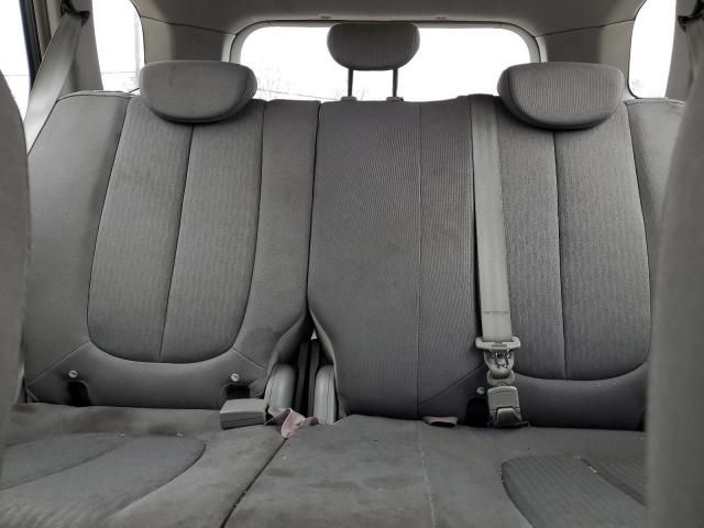 2007 KIA Rondo Base