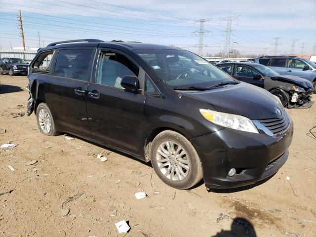 2013 Toyota Sienna XLE