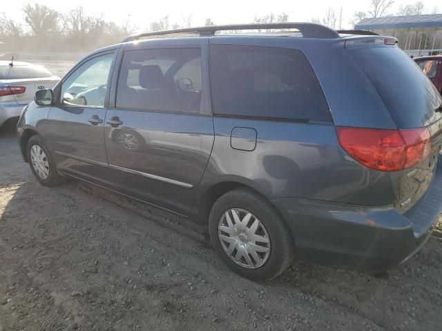 2009 Toyota Sienna CE