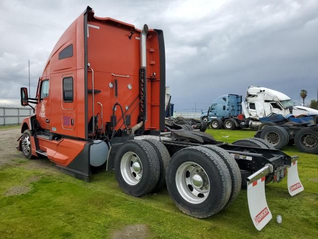 2023 Kenworth Construction T680