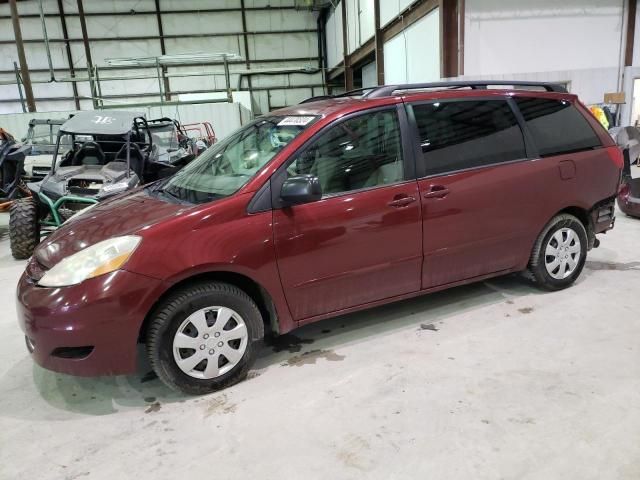 2010 Toyota Sienna CE